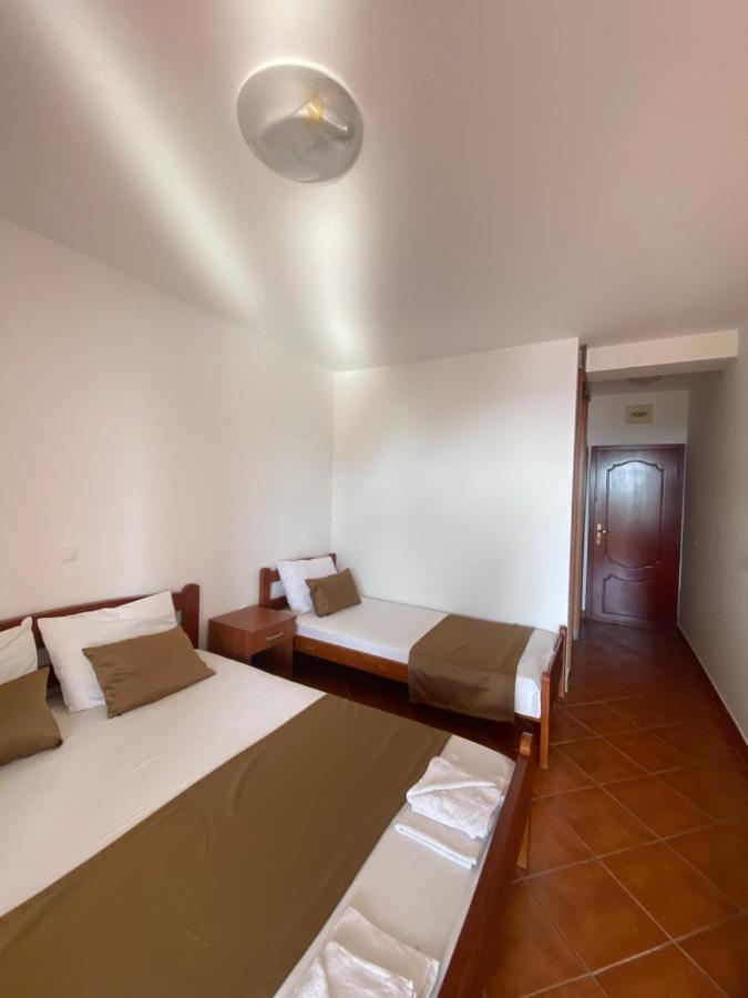 Delux Apartmani Dobra Voda Luaran gambar